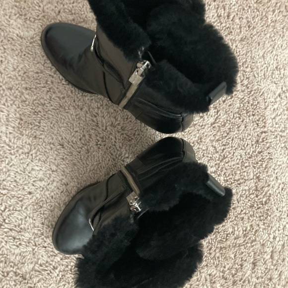 Michael Kors boots 6 1/2 M - Picture 12 of 14